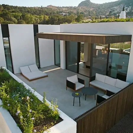 Caja By Maxx Royal 4*