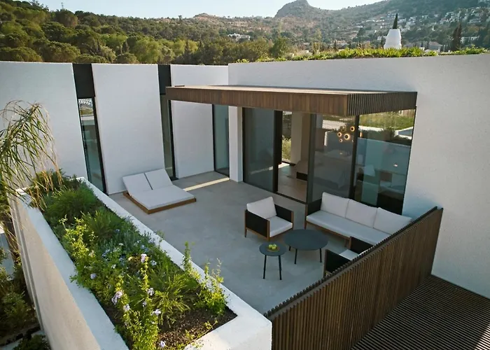 Caja By Maxx Royal 4*