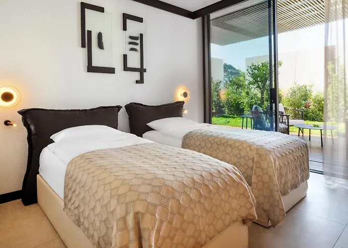 Caja By Maxx Royal Hotel 4*