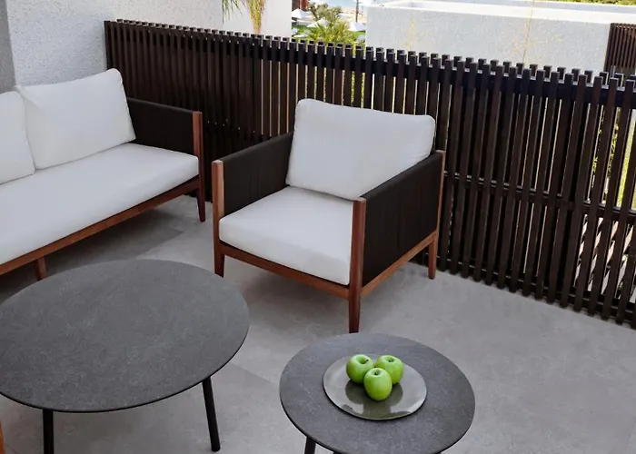 Caja By Maxx Royal Hotel