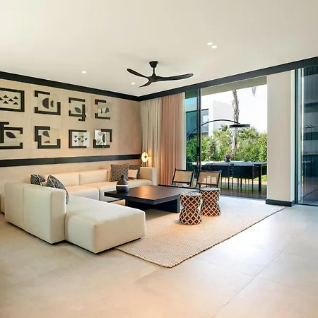 Caja By Maxx Royal Hotel 4*